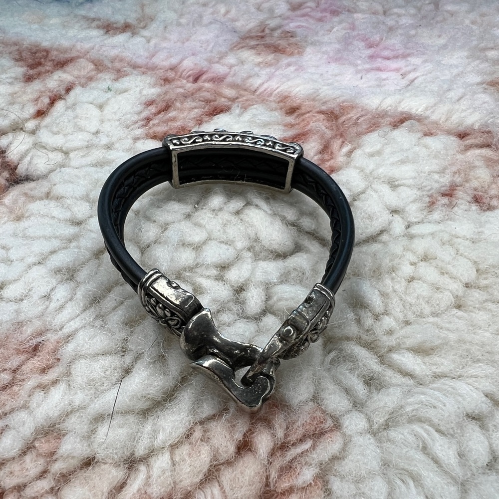 Silver Floral Medallion Leather Bracelet – 7.5” | Magnetic Clasp | Boho Chic - Picture 2 of 8